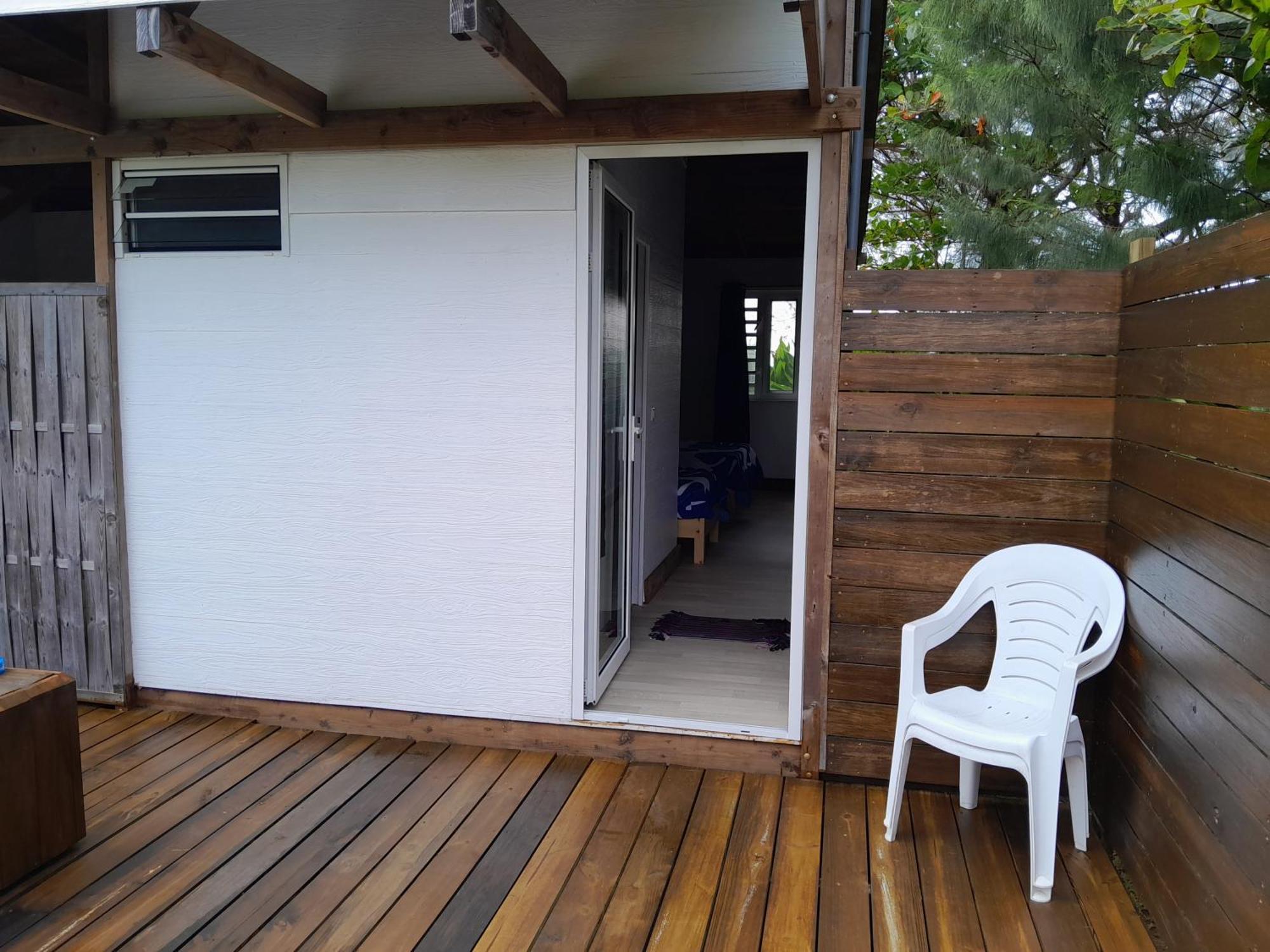 Mara'Ai Le Spot Tubuai, Chambre Triple Deluxe Mahu Sdb Privee Avec Piscine Mataura Luaran gambar